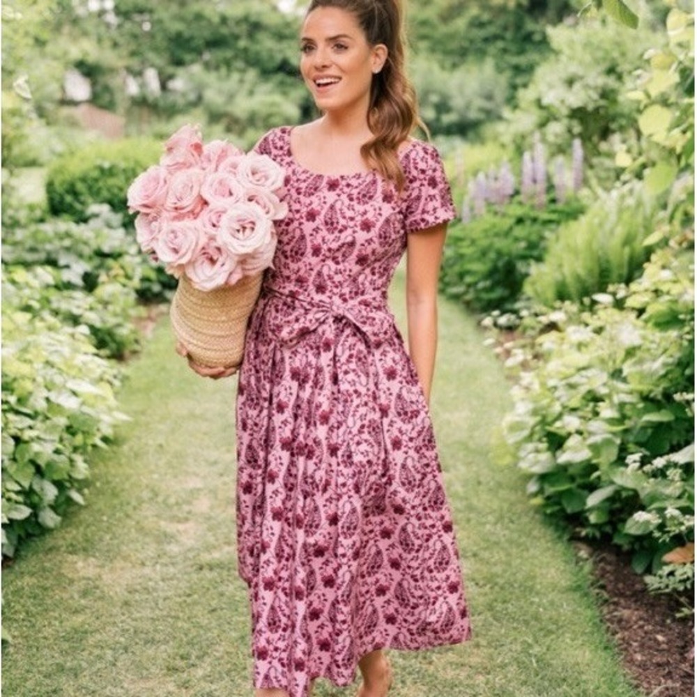 GAL MEETS GLAM Hallie Dress Paisley Floral Pink Purple Box Pleats Pockets Size 8
